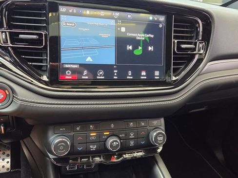 New 2026 Dodge Durango SRT Hellcat w/ Trailer Tow Group IV image 21