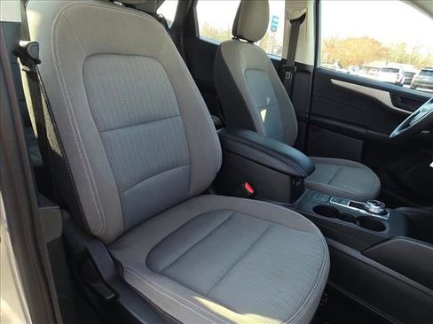 Used 2022 Ford Escape S image 15