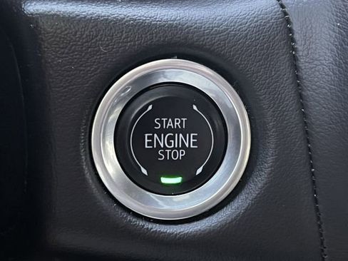 Used 2024 Chevrolet Tahoe Z71 w/ Luxury Package image 20