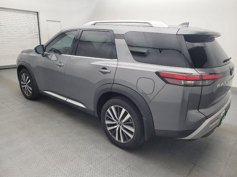 Used 2022 Nissan Pathfinder Platinum w/ Cargo Package FWD image 3
