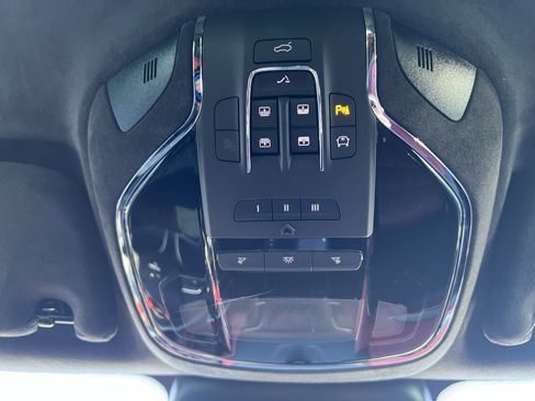 Used 2020 Maserati Levante S GranSport image 28