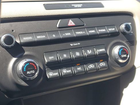Used 2021 Kia Sportage LX w/ LX Fwd Popular Package image 32