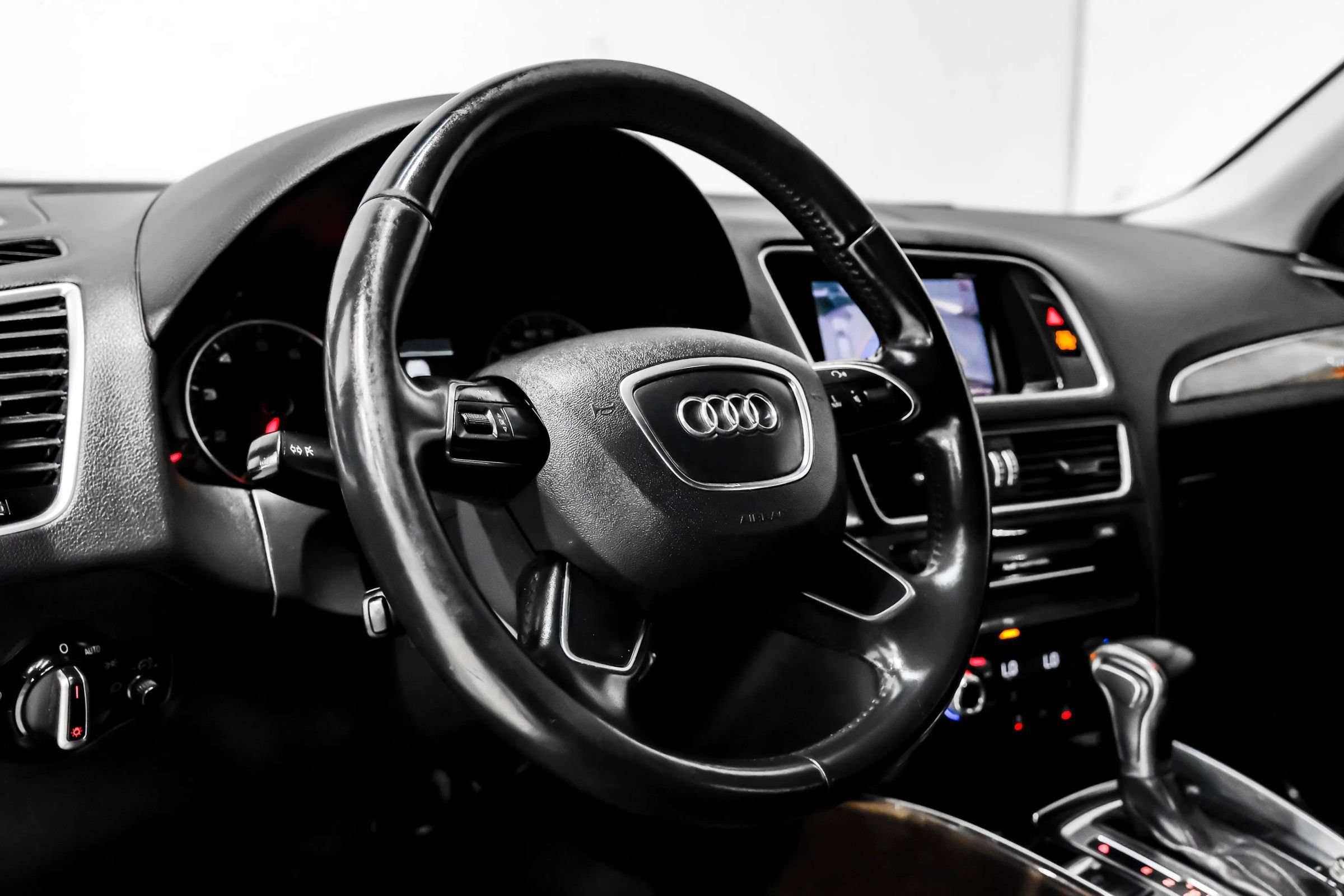 Used 2016 Audi Q5 2.0T Premium Plus AWD/4WD image 21