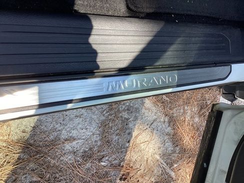 Used 2023 Nissan Murano SV image 16