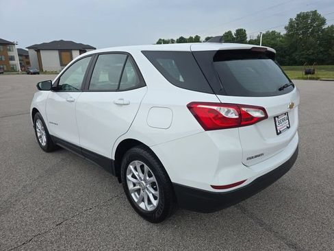 Used 2020 Chevrolet Equinox LS FWD image 11