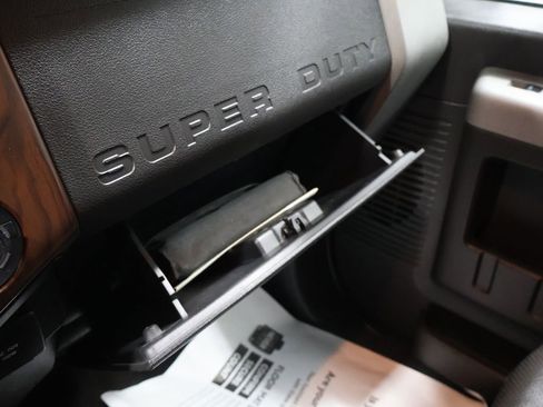 Used 2014 Ford F350 Lariat image 32