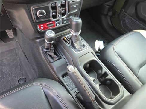 Used 2023 Jeep Wrangler Unlimited Rubicon 392 AWD/4WD image 29