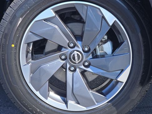 Used 2025 Nissan Rogue SV FWD image 13
