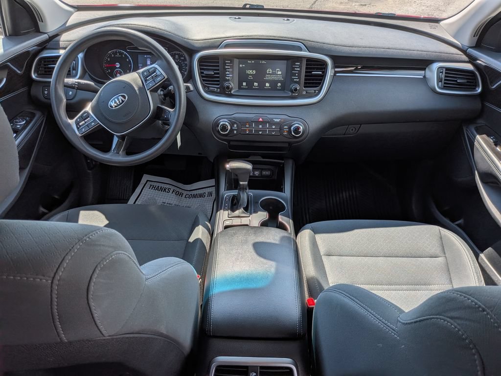 Used 2020 Kia Sorento LX FWD image 25