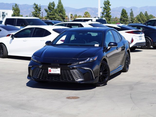 Certified 2025 Toyota Camry SE w/ Convenience Package FWD image 5