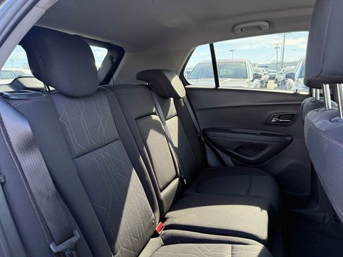 Used 2017 Chevrolet Trax LT image 15