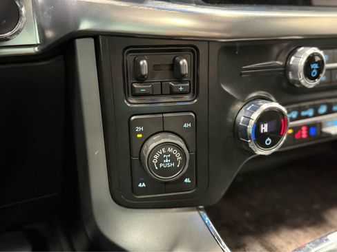 Used 2021 Ford F150 Lariat w/ Equipment Group 502A High image 35