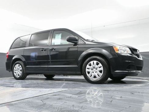 Used 2017 Dodge Grand Caravan SE w/ Power Window Group image 45