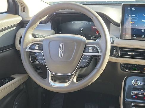 Certified 2022 Lincoln Nautilus FWD w/ Premium Package image 19