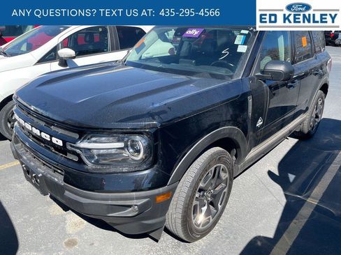 Used 2023 Ford Bronco Sport Outer Banks image 2