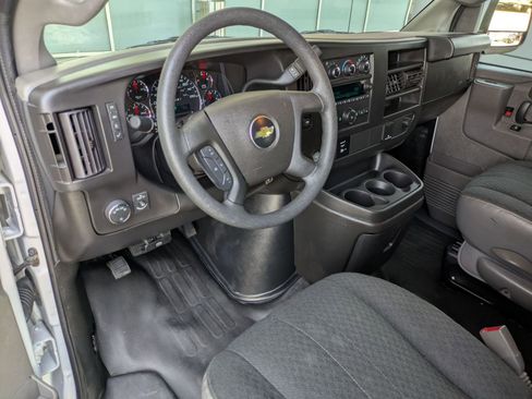 Used 2024 Chevrolet Express 2500 w/ Driver Convenience Package RWD image 12