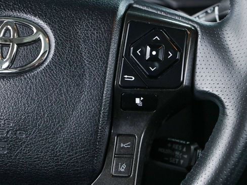 Used 2022 Toyota 4Runner TRD Off-Road Premium w/ Moonroof Package AWD/4WD image 14
