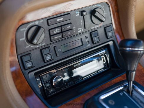 Used 1994 Jaguar XJ6 image 30