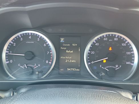 Used 2019 Toyota Highlander Plus AWD/4WD image 21