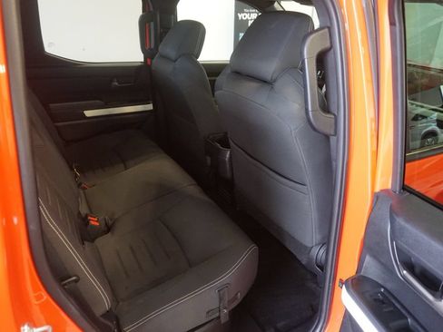 Certified 2024 Toyota Tacoma TRD Off-Road AWD/4WD image 20