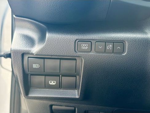 Used 2022 Lexus IS 300 AWD w/ Premium Package image 33