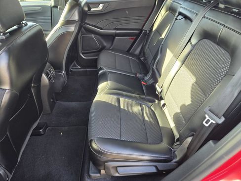 Used 2024 Ford Escape SE FWD image 10