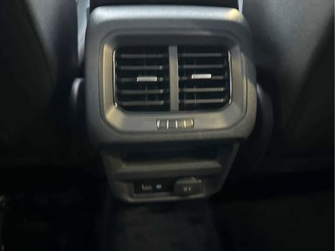 Certified 2020 Volkswagen Tiguan SEL image 15