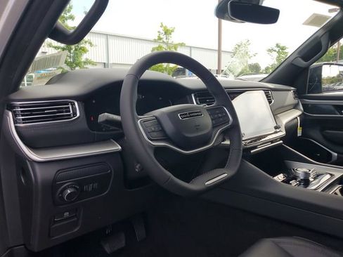 New 2026 Jeep Grand Wagoneer Limited AWD/4WD image 20