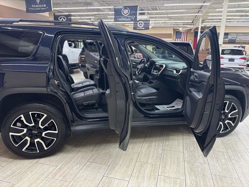 Used 2021 GMC Acadia SLT w/ Elevation Edition FWD image 14