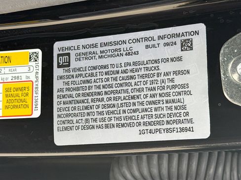 Used 2025 GMC Sierra 2500 AT4 w/ AT4 Premium Plus Package image 44