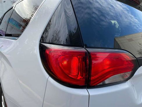 Used 2017 Chrysler Pacifica LX image 70