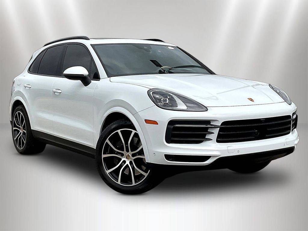 Used 2022 Porsche Cayenne AWD/4WD image 3