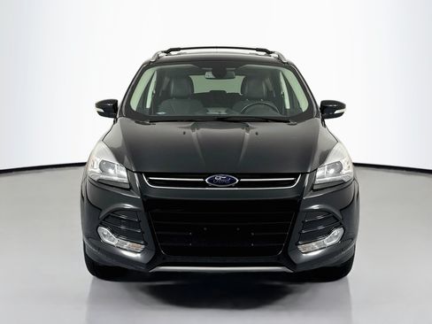 Used 2013 Ford Escape Titanium w/ Parking Technology Pkg FWD image 2