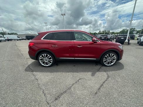 Used 2016 Lincoln MKX Reserve w/ Luxury Package AWD/4WD image 15