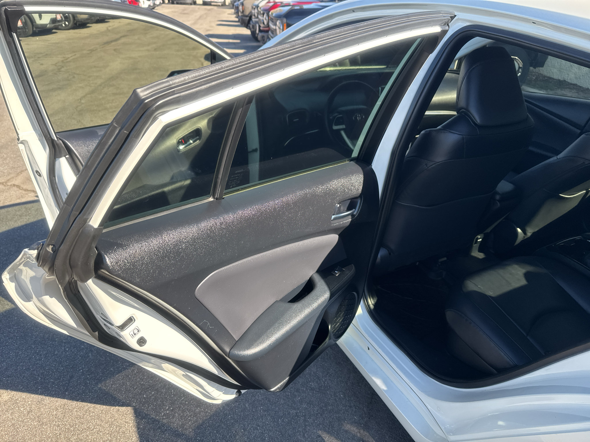 Used 2017 Toyota Prius Prime Premium FWD image 16