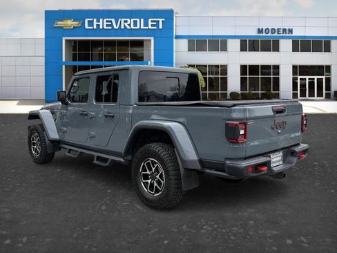 Used 2025 Jeep Gladiator Rubicon image 3