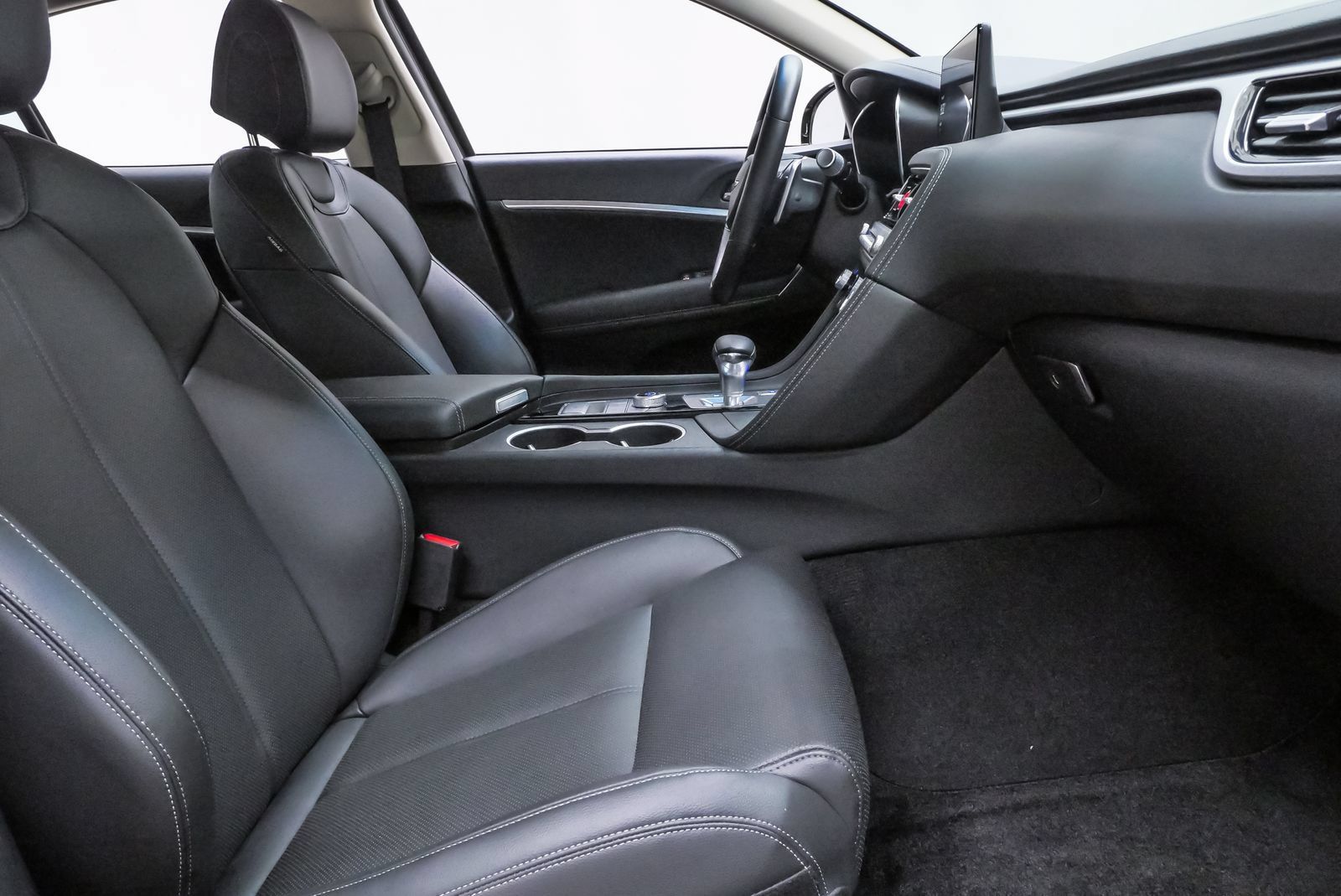 Certified 2026 Genesis G70 2.5T AWD/4WD image 13