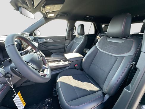 New 2026 Ford Explorer ST RWD image 15