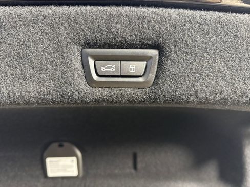 Used 2023 BMW i7 xDrive60 image 34