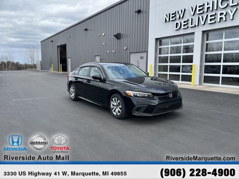 Used 2022 Honda Civic LX image 1