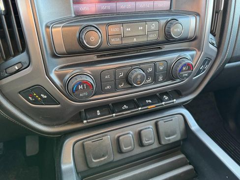 Used 2015 GMC Sierra 1500 SLE image 19