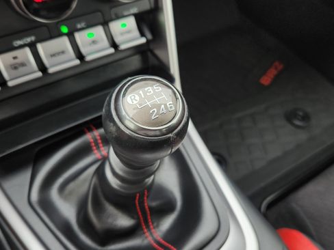 Used 2025 Subaru BRZ Limited RWD image 21