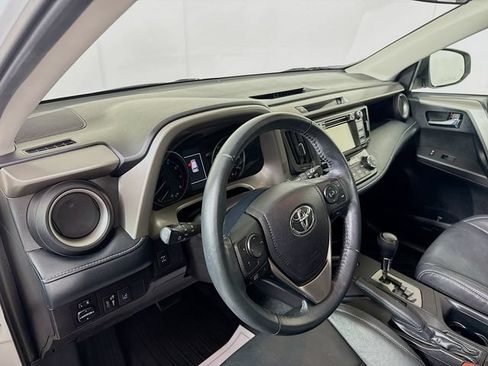 Used 2018 Toyota RAV4 XLE w/ Plus Extra Value Package AWD/4WD image 11
