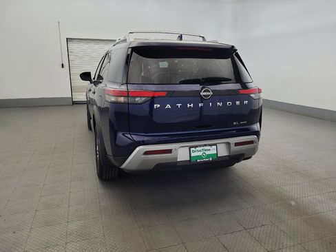 Used 2022 Nissan Pathfinder SL AWD/4WD image 6