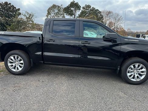 New 2026 Chevrolet Silverado 1500 Custom image 4