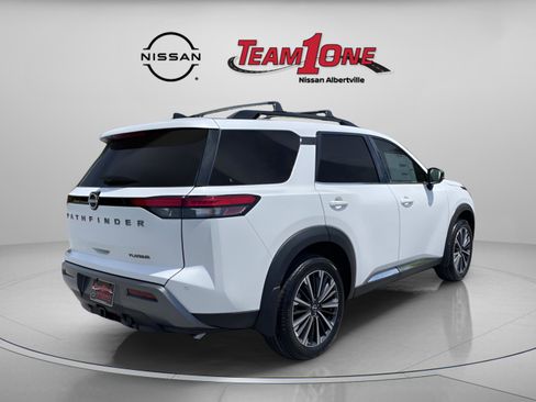 New 2026 Nissan Pathfinder Platinum FWD image 8