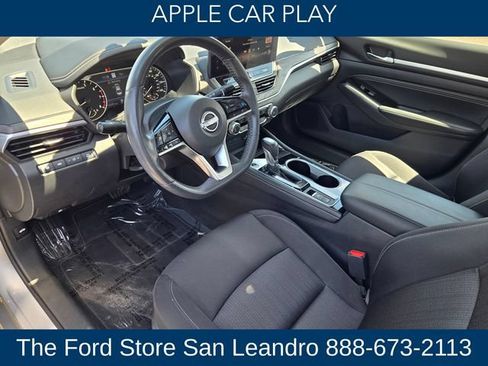 Used 2023 Nissan Altima 2.5 SV w/ SV Premium Package FWD image 10
