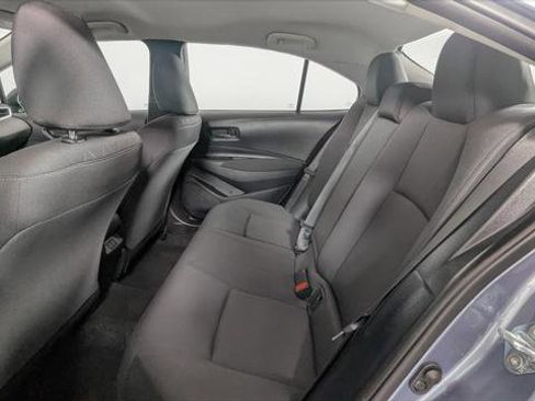 Used 2025 Toyota Corolla LE image 17