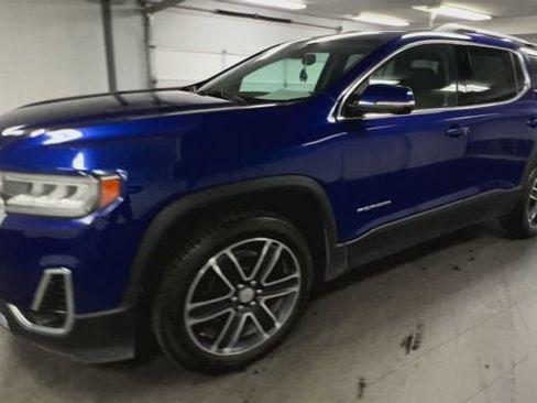 Certified 2023 GMC Acadia SLT w/ Technology Package image 4