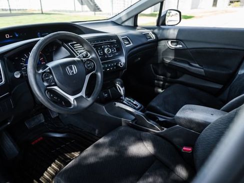 Used 2013 Honda Civic LX image 2